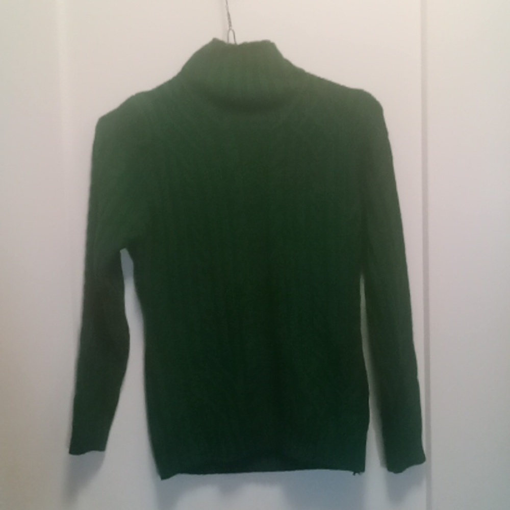 Emerald Green Women's  Size m Sweater